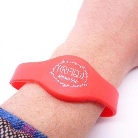 card wristband